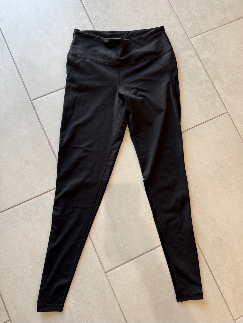 Victoria’s Secret Black High-Waist Seam Detail Leggings. Ankle length